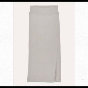 Aritzia Wilfred Free Shields Skirt in Ashen